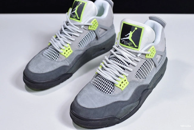 Reps TB Air Jordan SE CT5342-007 4 Neon 0729